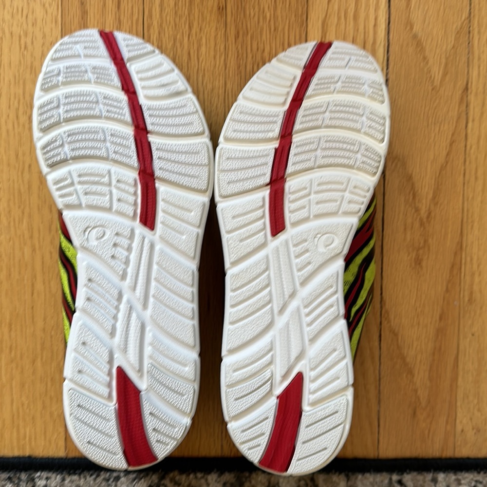 Pearl Izumi Run Like an Animal - Picture 3 of 4